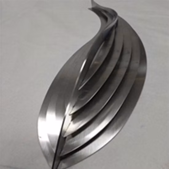 パキスタンの中国ハンドヘルド3 in 1ファイバーレーザー溶接切断洗浄機のコスト